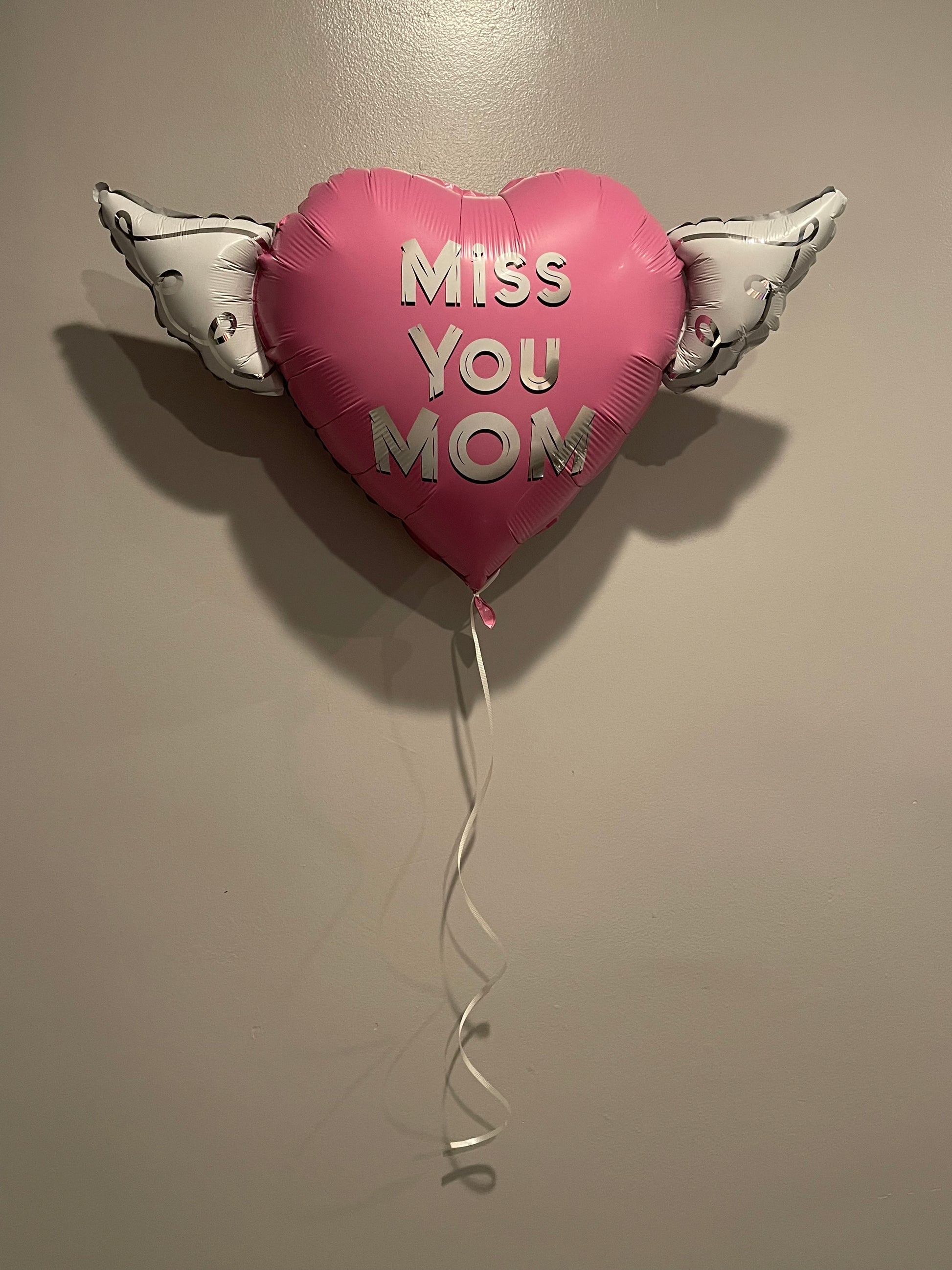Miss You Mom Heavenly Balloons ™ Heart Shaped with angel wings (Pink)